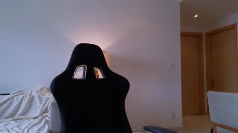 Snapshot of vanessabayer chatting on 12.29.24 vanessa online show from 12.29.24