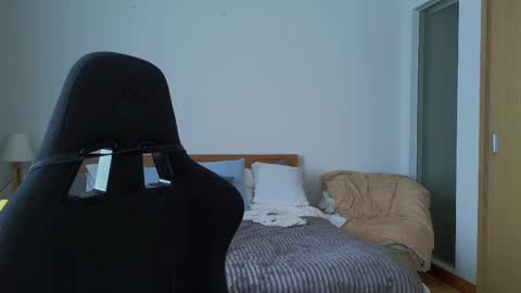 Snapshot of vanessabayer chatting on 03.09.25 vanessa online show from 03.09.25