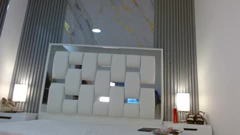 Snapshot of vanessahard_as chatting on 09.20.25 Vanessa Hard online show from 09.20.25