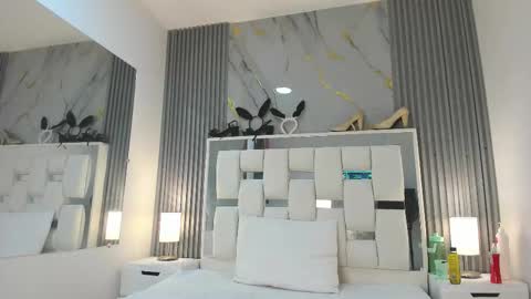 Vanessa Hard online show from 10.31.25