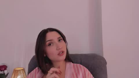 vanessajohnsonn online show from 02.25.26