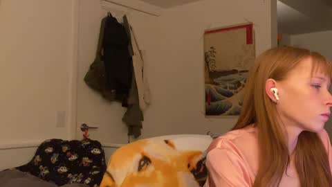 Snapshot of vanessapark chatting on 12.15.24 Vanessa online show from 12.15.24