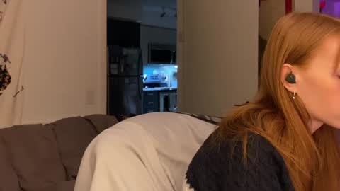 Snapshot of vanessapark chatting on 01.05.25 Vanessa online show from 01.05.25