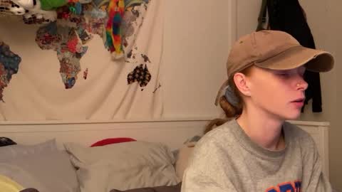 Snapshot of vanessapark chatting on 10.07.25 Vanessa online show from 10.07.25