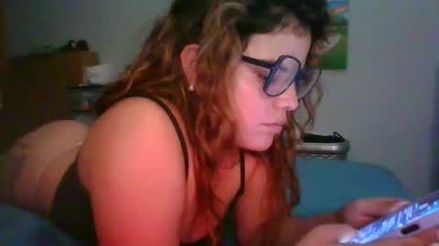 Snapshot of vanessashows chatting on 10.21.25 vanessashows online show from 10.21.25