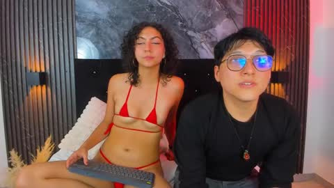 Snapshot of vanilla_hot_ chatting on 03.12.25 vanilla_hot_ online show from 03.12.25