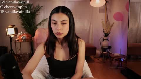 Snapshot of vanilla_velvet chatting on 11.20.25 Annabet online show from 11.20.25