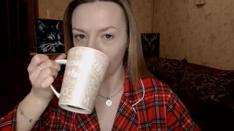 VanillaMuffin online show from 03.11.25