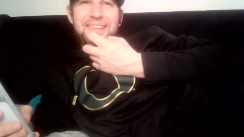 Snapshot of vanillaniceeee chatting on 06.20.26 vanillaniceeee online show from 06.20.26