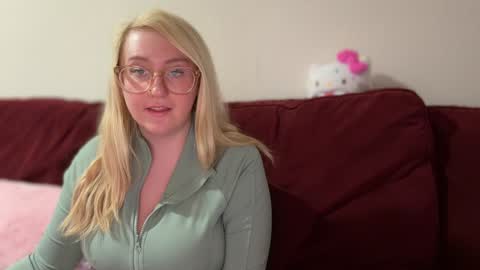 vanillapuddingpie online show from 01.28.25