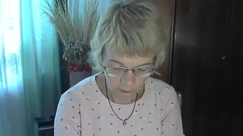 Snapshot of vanillaxcreamy chatting on 09.29.25 Vanillaxcreamy online show from 09.29.25