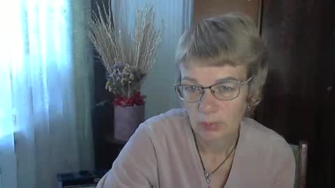 Snapshot of vanillaxcreamy chatting on 10.24.25 Vanillaxcreamy online show from 10.24.25