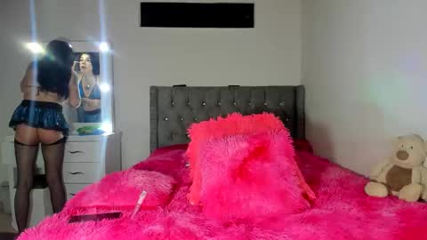 Vanessa online show from 10.24.25