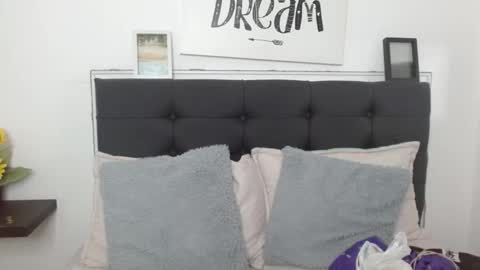 vane online show from 10.20.25