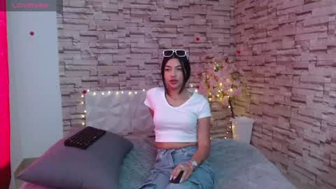 Karuna online show from 02.04.25