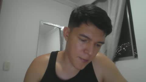 Snapshot of vanu_mansex chatting on 03.04.26 Victor online show from 03.04.26