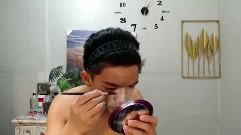 Snapshot of vanxxx2005 chatting on 01.06.25 vanxxx2005 online show from 01.06.25