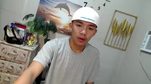 Snapshot of vanxxx2005 chatting on 01.19.25 vanxxx2005 online show from 01.19.25