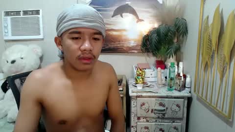 Snapshot of vanxxx2005 chatting on 03.11.25 vanxxx2005 online show from 03.11.25