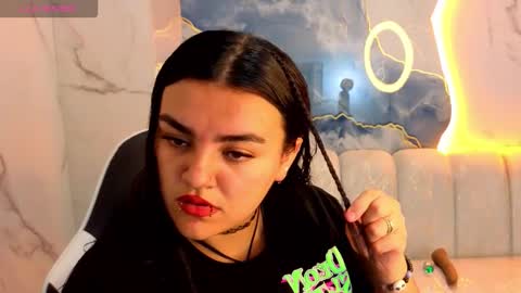 Snapshot of vany_lu_tx chatting on 11.08.25 Live 800am 200pm COLOMBIAN HOUR online show from 11.08.25