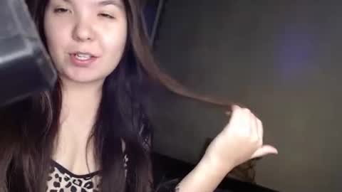 Snapshot of var_kiss chatting on 09.20.25 Var Kiss online show from 09.20.25