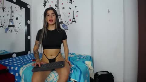 Snapshot of varascot chatting on 11.27.25 varascot online show from 11.27.25