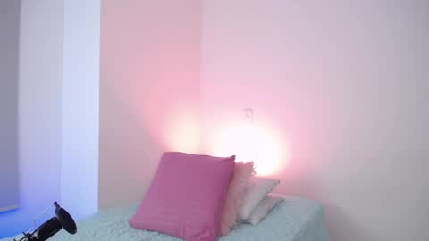 Snapshot of varenka_ivanova22 chatting on 09.27.25 varenka_ivanova22 online show from 09.27.25