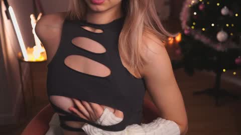 Heeeeey Im Hanna the art of tease  online show from 12.25.24