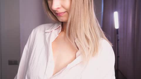 Heeeeey Im Hanna the art of tease  online show from 02.09.25
