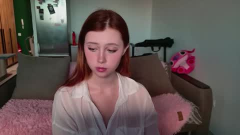 Snapshot of vasilisa_lik chatting on 09.19.25 Vasilisa lik online show from 09.19.25