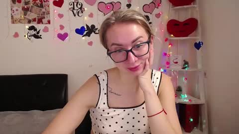 Snapshot of vasilisasii chatting on 02.05.25 Vasilisa online show from 02.05.25