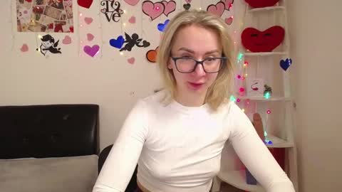 Snapshot of vasilisasii chatting on 02.08.25 Vasilisa online show from 02.08.25