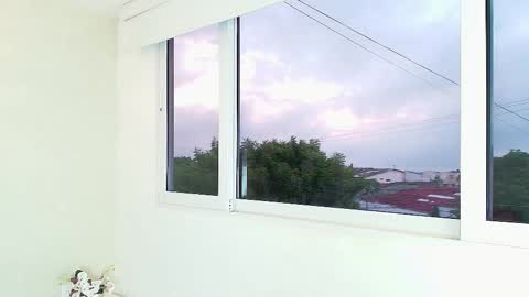 Victoria online show from 10.06.25