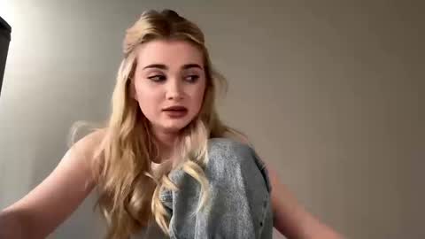 Monika online show from 02.20.26