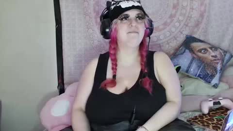 Snapshot of veelehanex3 chatting on 01.26.25 Veronica Lehane online show from 01.26.25