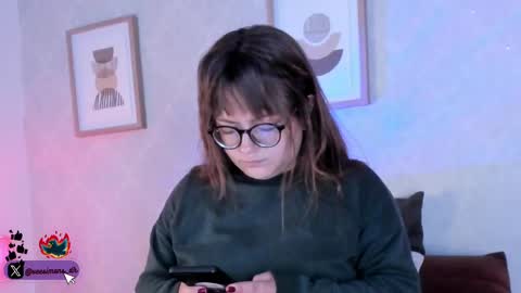 Vee Simons online show from 09.19.25