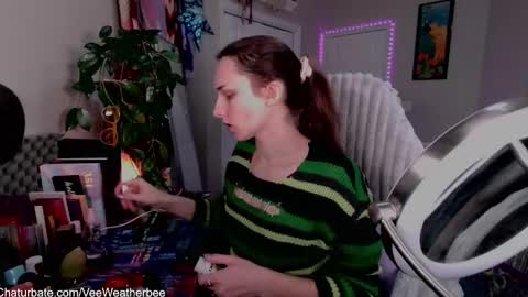 Violet Weatherbee online show from 12.21.24