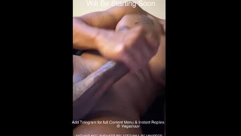 Snapshot of vegasluv702 chatting on 10.05.25 Vegas Love online show from 10.05.25