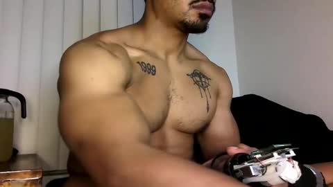 Snapshot of vegasluv702 chatting on 10.25.25 Vegas Love online show from 10.25.25