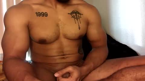 Vegas Love online show from 11.16.25