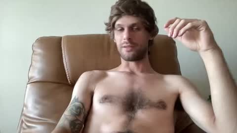Snapshot of vegassangel chatting on 07.28.26 Joeyyy online show from 07.28.26