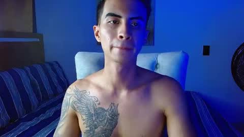 velk_hot1 online show from 03.10.26