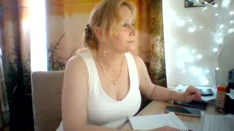 velka_raspberry online show from 06.25.26