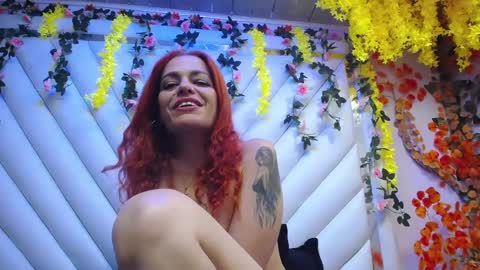 Snapshot of vellaparis chatting on 01.17.25 vellaparis online show from 01.17.25