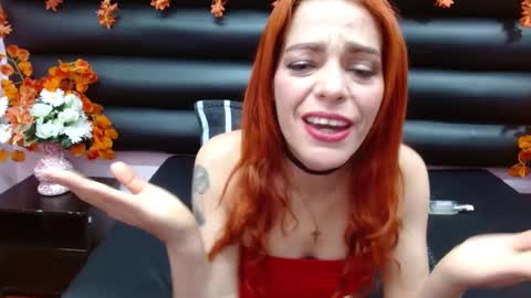 Snapshot of vellaparis chatting on 01.22.25 vellaparis online show from 01.22.25