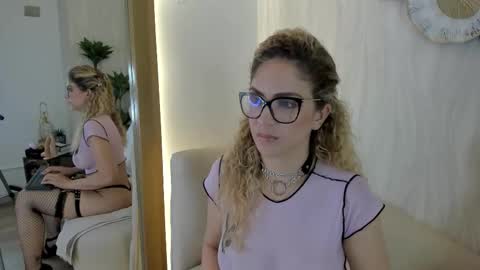 Velora online show from 11.11.25