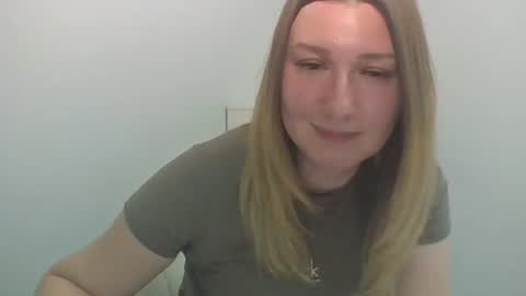Snapshot of velour_idylle chatting on 07.03.26 velour_idylle online show from 07.03.26
