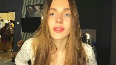 Nia online show from 04.28.26