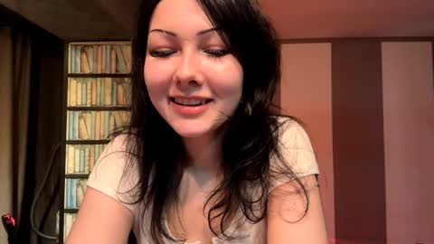 Elli  its my first stream here online show from 09.18.25