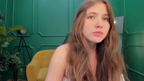 velvet_cherry online show from 01.23.25